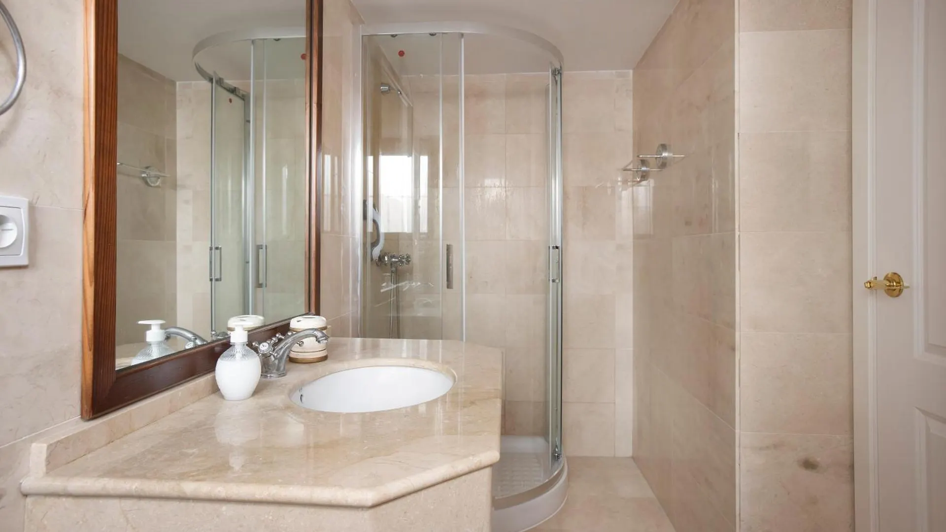 La Gavia Beach Side 2 Bedroom Apartment - San Pedro Marbella Spain